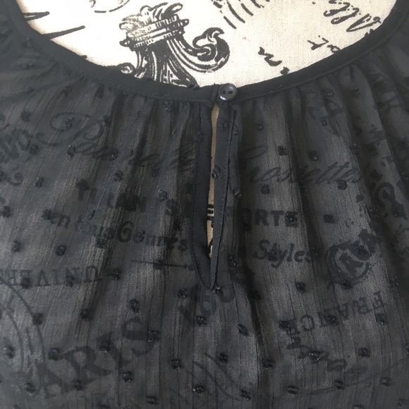 Old Navy Sheer Top - Picture 4 of 7